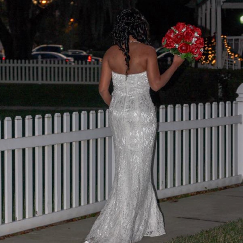 David’s bridal A line wedding dress